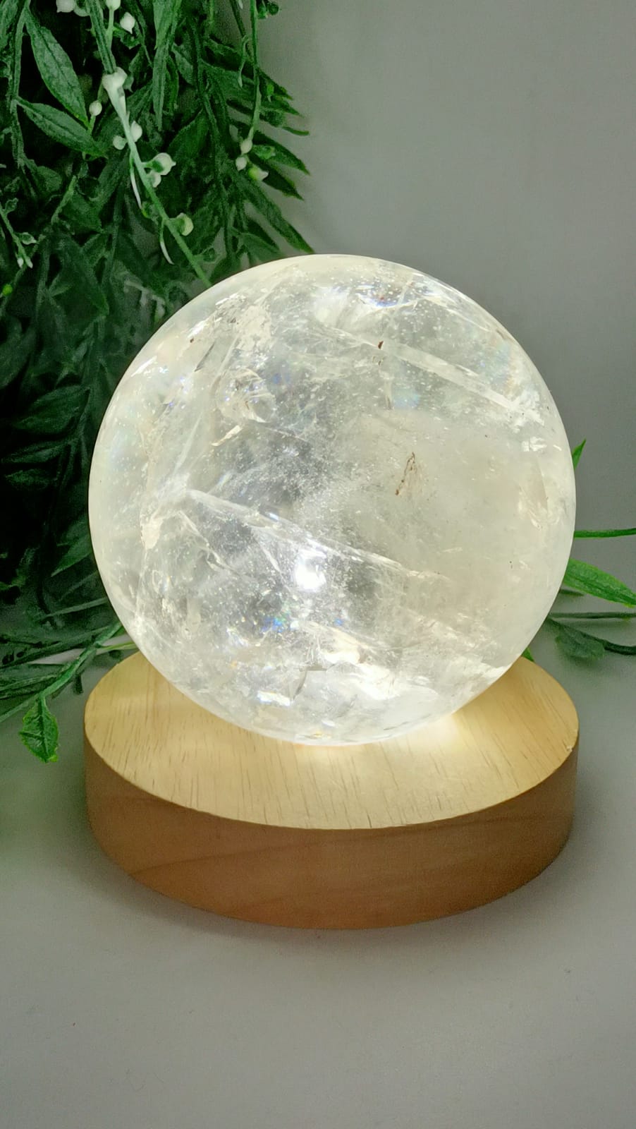 Clear Quartz Sphere High Grade 1.13 Kgs Crystal Wellness