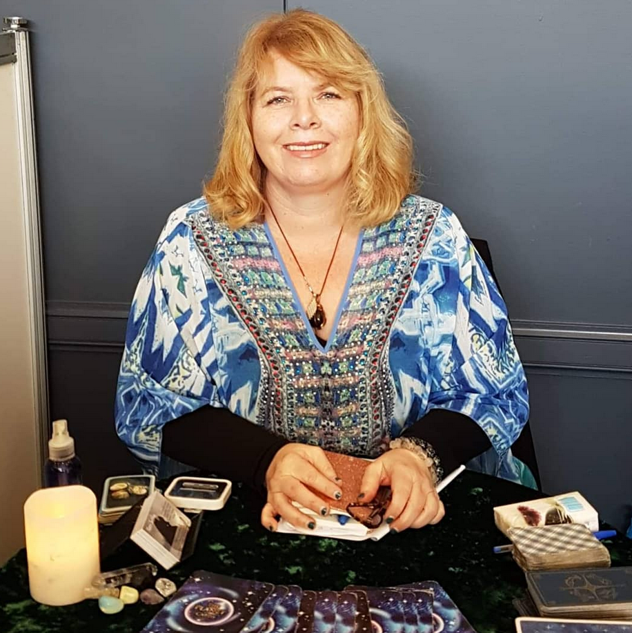 Reading with Maree Crystal Wellness