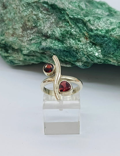 Garnet 925 Sterling Silver Ring Size 8 Crystal Wellness