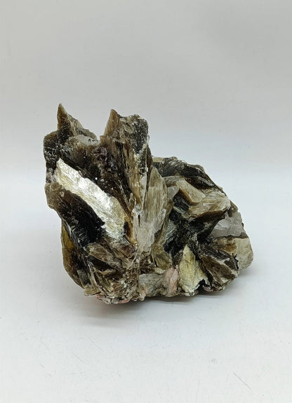 Mica High Quality 735g 133mm x 97mm Crystal Wellness