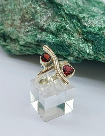 Garnet 925 Sterling Silver Ring Size 8 Crystal Wellness